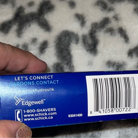 Schick Razor bundle - Picture 9 of 11